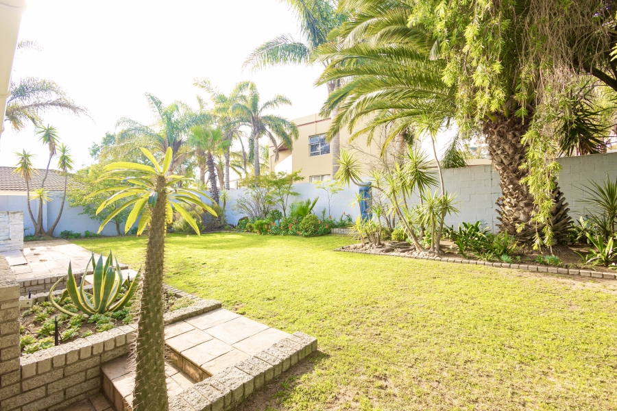 4 Bedroom Property for Sale in Sonstraal Heights Western Cape
